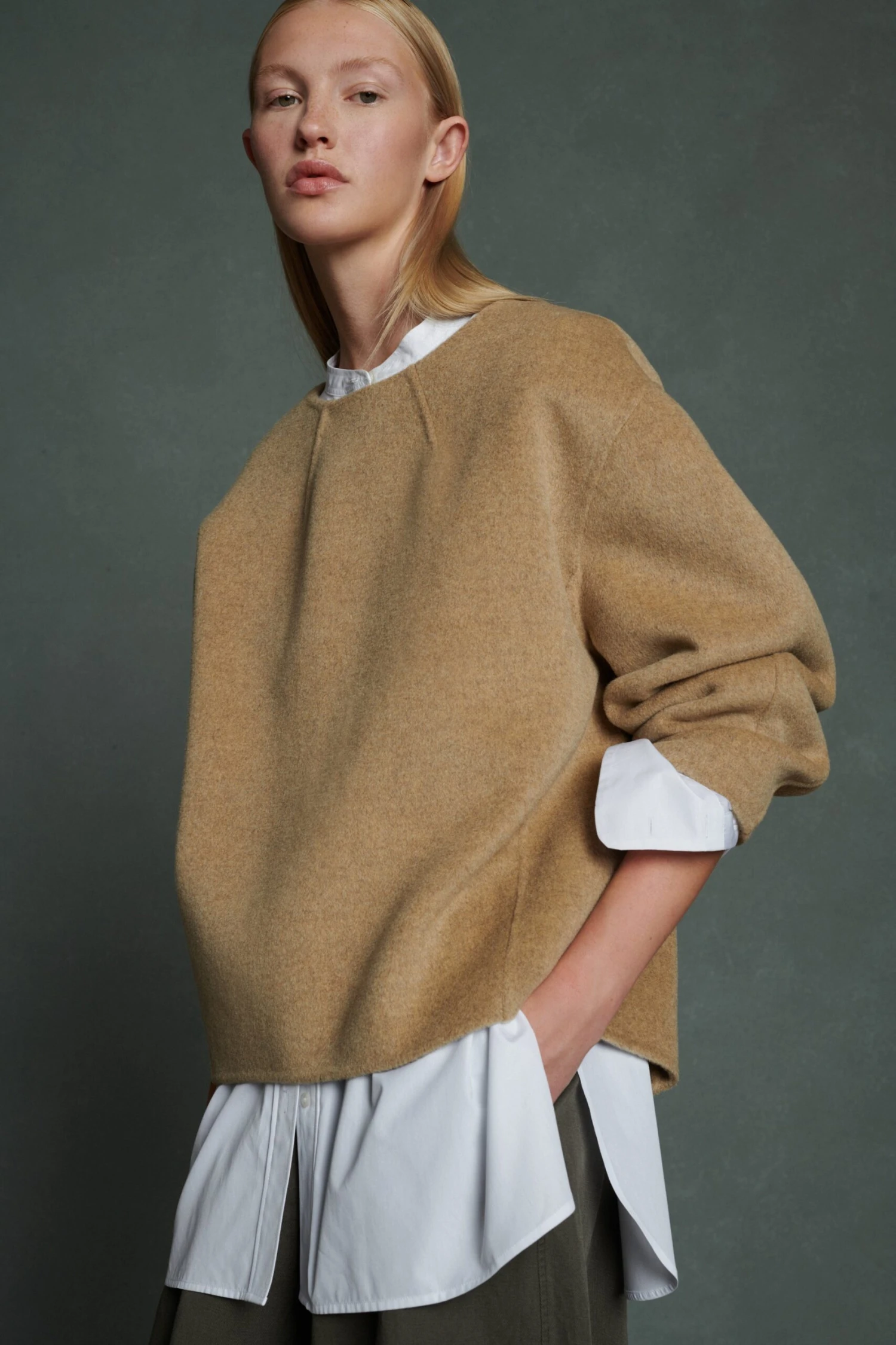 Soeur PULL AMEDEE 1 Soeur PULL AMEDEE