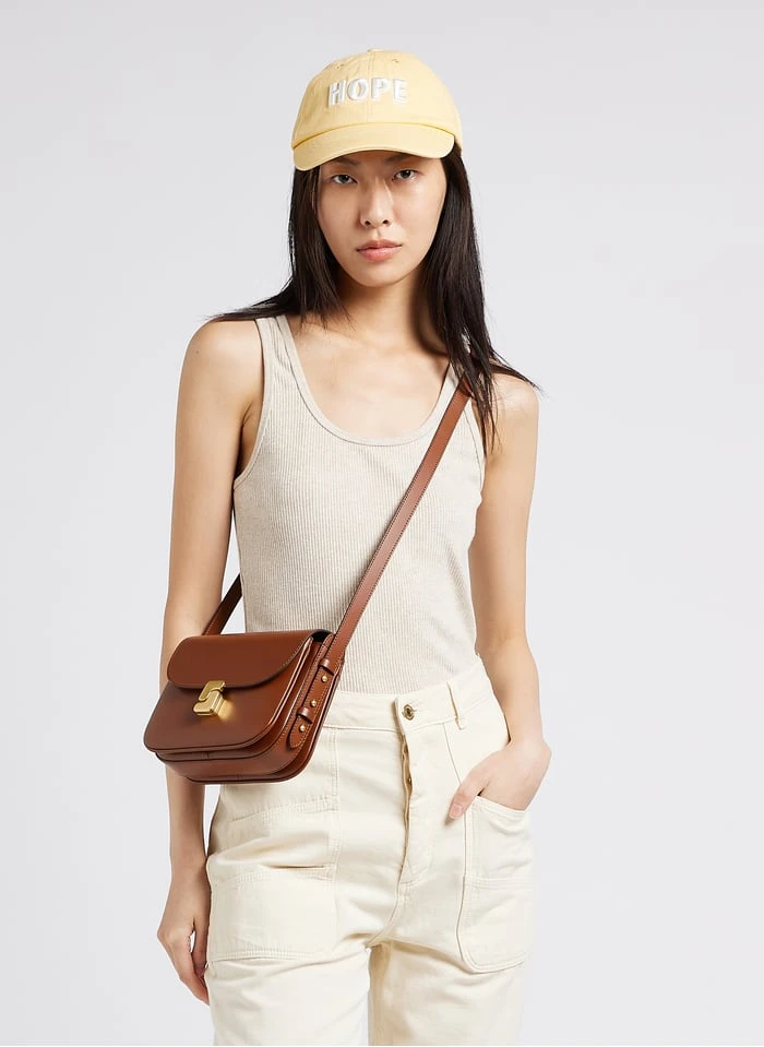 Soeur BELLISSIMA MINI - Sac Bandoulière En Cuir De Vachette | Marron 2 Soeur BELLISSIMA MINI - Sac Bandoulière En Cuir De Vachette | Marron – Image 2