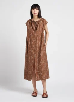 Soeur TAMARIS - Robe Midi Col Tunisien Imprimée En Lin | Marron -Soeur Soldes Boutique 4156272