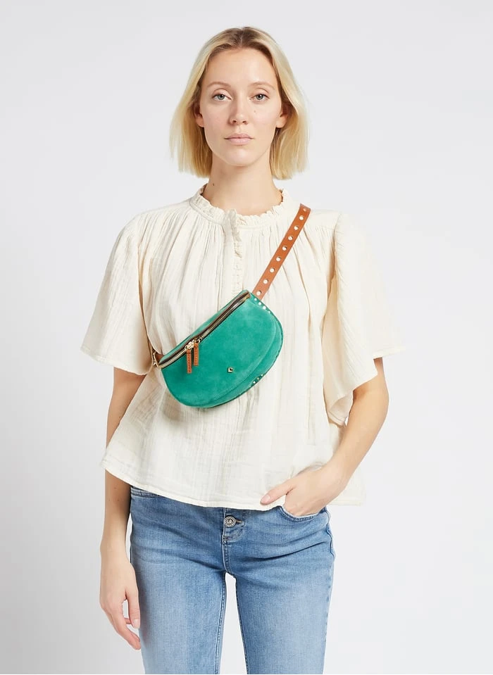 LA NEW LILI - Sac Banane En Cuir Velours | Vert 2 LA NEW LILI - Sac Banane En Cuir Velours | Vert – Image 2